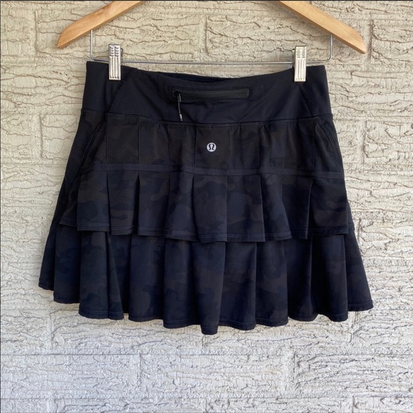 lululemon athletica Dresses & Skirts - Lululemon skirt